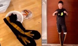 杨迪爆料妈妈送袜子视频,温馨瞬间引发网友热议