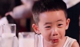 两个萌娃爆料爸爸视频,爸爸的搞笑瞬间大公开！