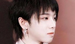 娱乐圈吃瓜宋亚轩微博,娱乐圈幕后真相大揭秘