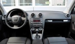 奥迪a3l内饰爆料视频,豪华升级，科技感十足