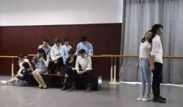 娱乐大爆料过年,春节盛宴，明星幕后故事大揭秘！