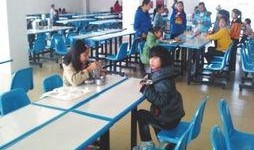 学校食堂送货爆料案例视频,揭秘校园食品安全与配送真相